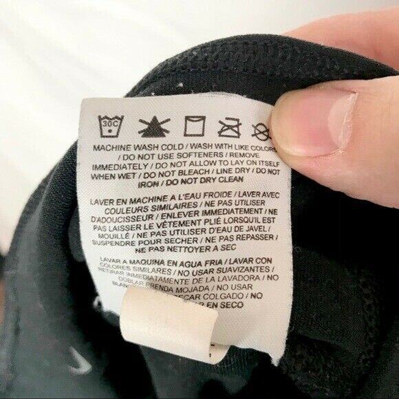 CLEARANCE Nike Women's Small Dri-Fit Capri Length Yoga Pants Black Red - Picture 5 of 8